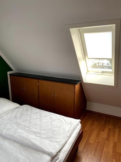 Super Zentral Begehrte Wohnlage Parkplatz Vor Haus Apartman Nürnberg Kültér fotó