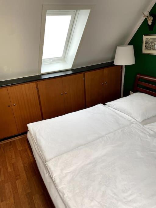 Super Zentral Begehrte Wohnlage Parkplatz Vor Haus Apartman Nürnberg Kültér fotó